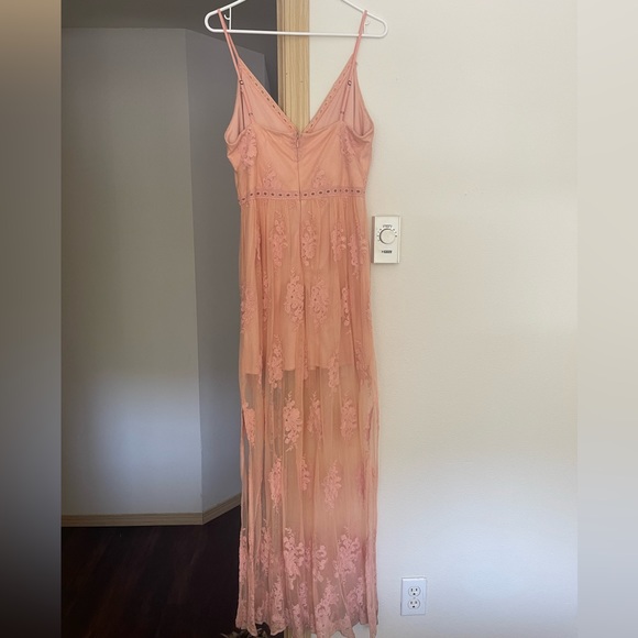 Socialite Embroidered Maxi Dress - Picture 9 of 16